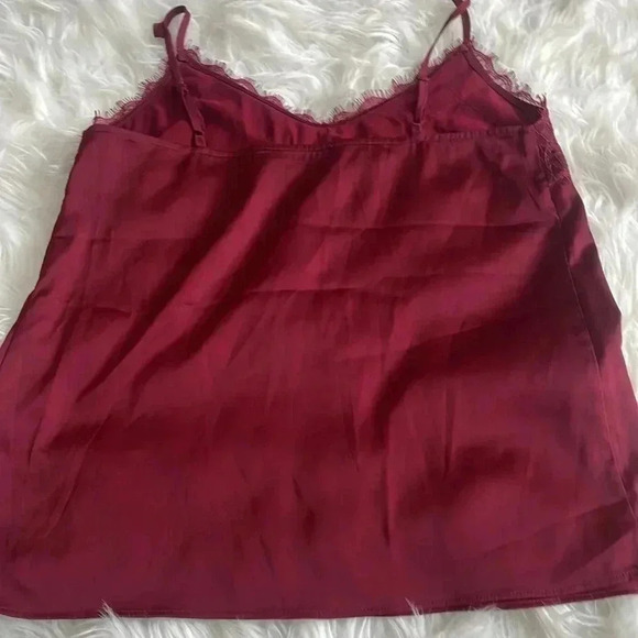 Burgundy satin and lace top - Picture 5 of 6